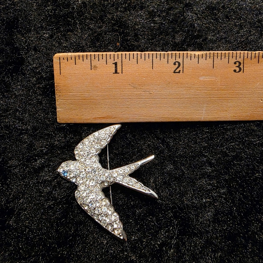 VINTAGE Smithsonian‎ Dove Sparkling Crystal Bird Brooch Pin Rhinestone Blue Eye - Picture 8 of 9
